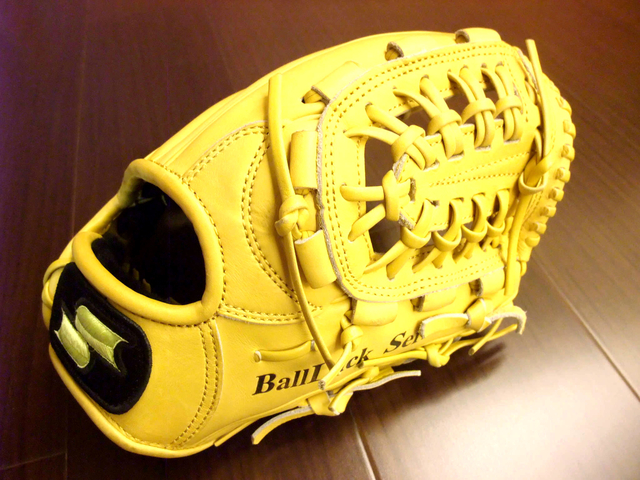 <圓圓小舖> 日製硬式SSK Ball Luck~”小羊皮”手套XD+全亮面手套線 <圓圓小舖> 日製硬式SSK Ball Luck~”小羊皮”手套XD+全亮面手套線