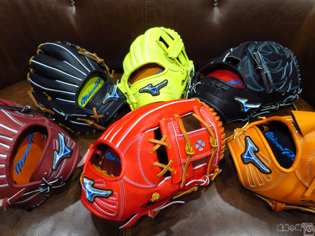 【圓圓小舖】不只多倫多有藍鳥,日本也有藍鳥~mizuno pro 2020東京奧運紀念限定藍標棒球手套(ダイバーシティブルー)(プレミアムモデル) 【圓圓小舖】不只多倫多有藍鳥,日本也有藍鳥~mizuno pro 2020東京奧運紀念限定藍標棒球手套(ダイバーシティブルー)(プレミアムモデル)