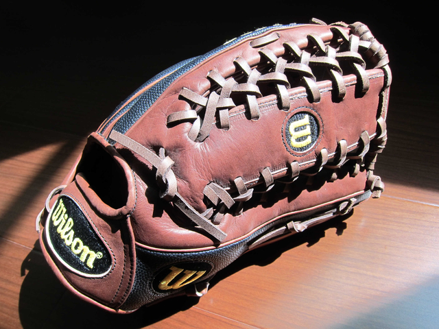 有青才敢大聲~正港小牛皮 Wilson A2000 Kip 系列 with super skin 有青才敢大聲~正港小牛皮 Wilson A2000 Kip 系列 with super skin