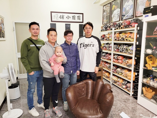 【圓圓小舖】猜猜這次來了哪位球具界的賢拜^^ 【圓圓小舖】猜猜這次來了哪位球具界的賢拜^^