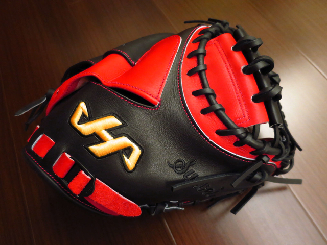 【圓圓小舖】 慢工出細活(咦?)~日製硬式HATAKEYAMA 心系列 特別訂製捕手手套M8 【圓圓小舖】 慢工出細活(咦?)~日製硬式HATAKEYAMA 心系列 特別訂製捕手手套M8