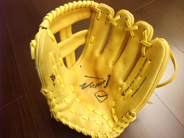 <手套欣賞>激似羊皮的牛皮~日製硬式NIKE Diamond elite vapor J 攻系列 <手套欣賞>激似羊皮的牛皮~日製硬式NIKE Diamond elite vapor J 攻系列