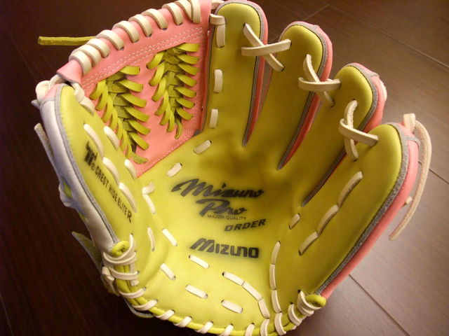 【圓圓小舖】CREST HIDE ELITE R軟式?硬式? 【圓圓小舖】CREST HIDE ELITE R軟式?硬式?