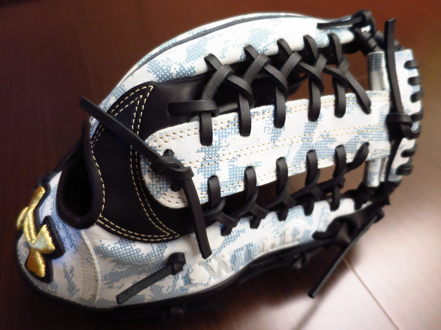 *手套交流福利品NO.159* Under Armour 2018最新 契約選手春訓使用迷彩手套 *手套交流福利品NO.159* Under Armour 2018最新 契約選手春訓使用迷彩手套