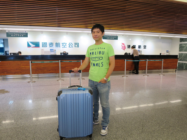 2014 美國紐約行 Day0–桃園國際機場->香港赤鱲角機場->紐約紐華克機場 2014 美國紐約行 Day0–桃園國際機場->香港赤鱲角機場->紐約紐華克機場