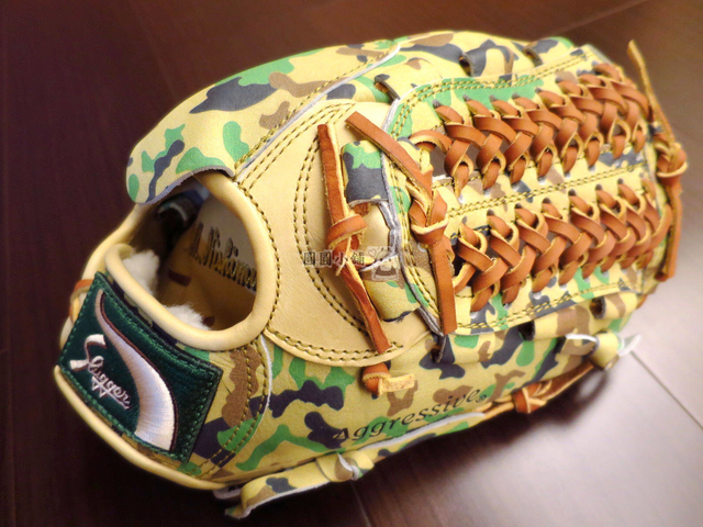 <手套欣賞>國軍御用手套XD~久保田Kubota Slugger迷彩風手套 <手套欣賞>國軍御用手套XD~久保田Kubota Slugger迷彩風手套