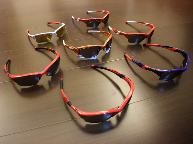 2014.10.21 新貨入荷(美國製OAKLEY運動型太陽眼鏡) 2014.10.21 新貨入荷(美國製OAKLEY運動型太陽眼鏡)