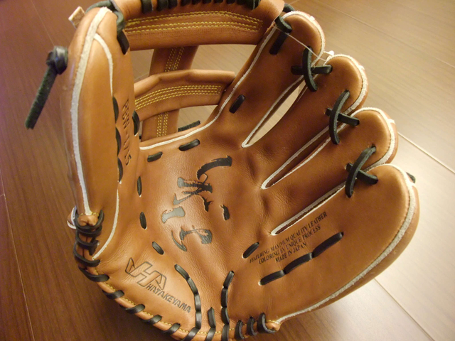 <手套欣賞> 日製硬式HATAKEYAMA 和心 掛布雅之model~令人又愛又恨的Ohctron <手套欣賞> 日製硬式HATAKEYAMA 和心 掛布雅之model~令人又愛又恨的Ohctron