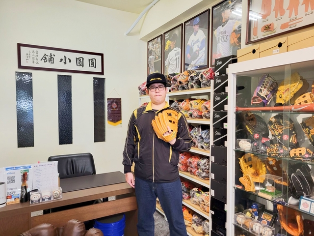 【圓圓小舖】從日本返台該帶哪咖日製手套回去???答案就是SSK職業腦啦XD 【圓圓小舖】從日本返台該帶哪咖日製手套回去???答案就是SSK職業腦啦XD