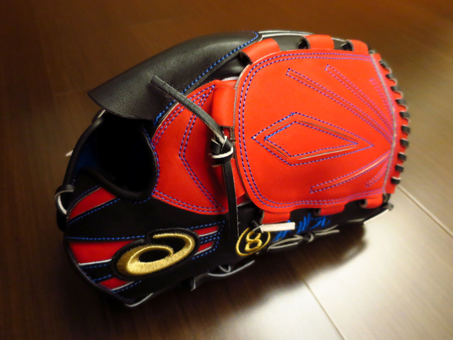 【圓圓小舖】跟球衣顏色一樣紅翻天的大谷翔平手套你不來一咖嗎?~日製硬式Asics gold stage special order^^ 【圓圓小舖】跟球衣顏色一樣紅翻天的大谷翔平手套你不來一咖嗎?~日製硬式Asics gold stage special order^^