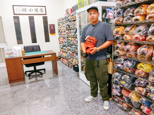 雲林北港的大帥哥李先生到圓圓小舖一遊~ 雲林北港的大帥哥李先生到圓圓小舖一遊~