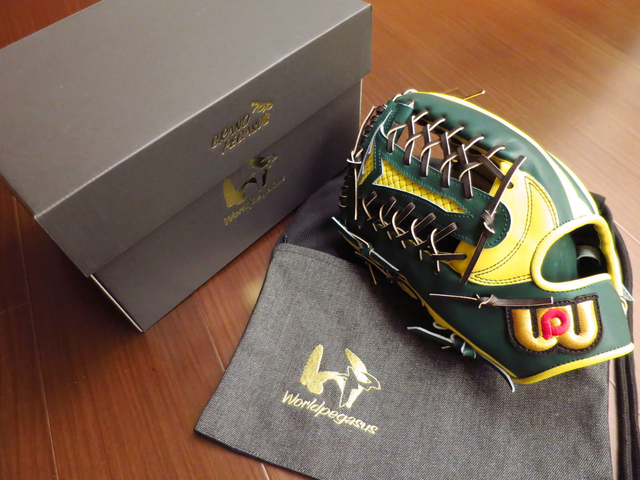 【圓圓小舖】 台南迪強森的World Pegasus(WP) 獨角獸特別訂製手套~巴西國家代表隊配色XD 【圓圓小舖】 台南迪強森的World Pegasus(WP) 獨角獸特別訂製手套~巴西國家代表隊配色XD