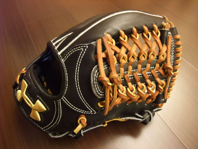 *手套交流福利品NO.26* 日製硬式 UA under Armour QBB0020 松田宣浩 黑色 *手套交流福利品NO.26* 日製硬式 UA under Armour QBB0020 松田宣浩 黑色