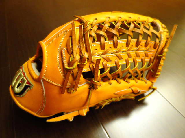 *手套交流福利品NO.259* 日規軟式WILSON STAFF 盾牌標 外野手套 *手套交流福利品NO.259* 日規軟式WILSON STAFF 盾牌標 外野手套
