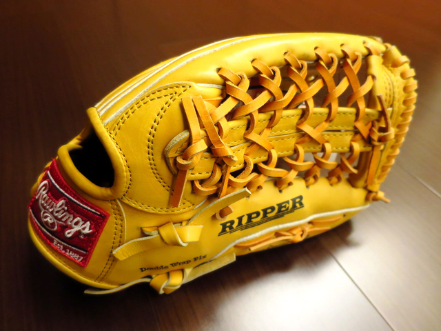 【手套欣賞】 集經典設計於一身的絕版Rawlings captured 【手套欣賞】 集經典設計於一身的絕版Rawlings captured