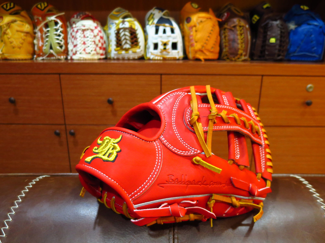 【圓圓小舖】J咖手套實在很牛B~日製硬式JB宮崎和牛棒球手套 【圓圓小舖】J咖手套實在很牛B~日製硬式JB宮崎和牛棒球手套