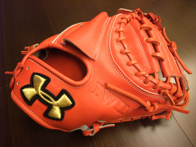 <手套欣賞> 捕套的最愛~和牛,日本製Under Armour捕手手套 <手套欣賞> 捕套的最愛~和牛,日本製Under Armour捕手手套