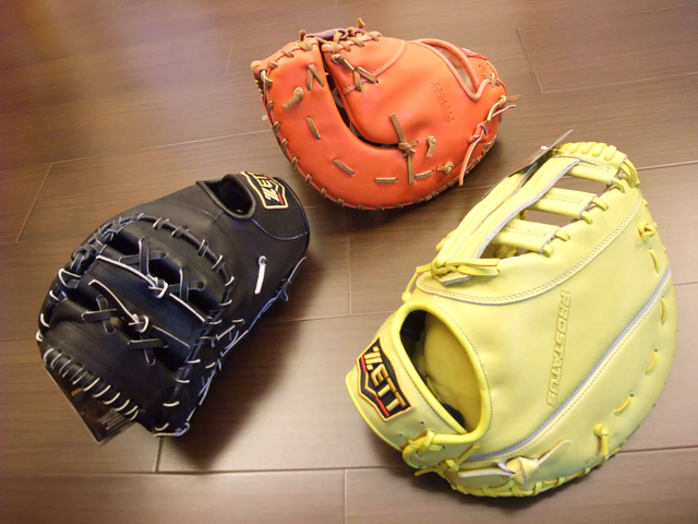 一壘手手套正夯 一壘手手套正夯