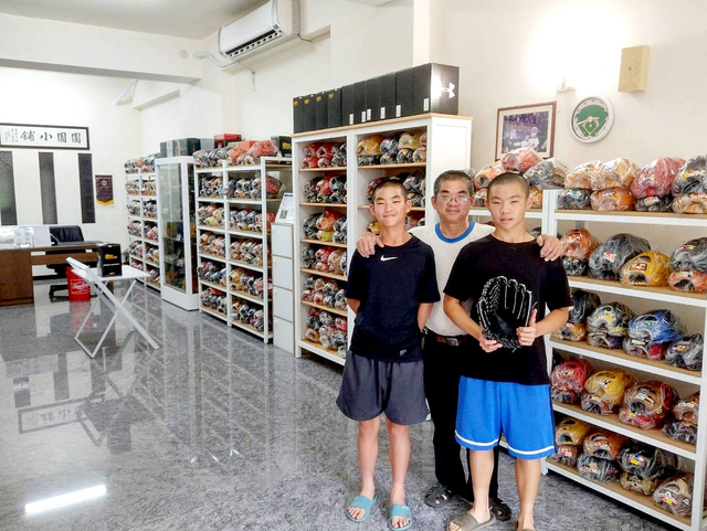 【圓圓小舖】識貨的善化國中同學入手ZETT PROSTATUS PREMIUM 金標20周年美套 【圓圓小舖】識貨的善化國中同學入手ZETT PROSTATUS PREMIUM 金標20周年美套