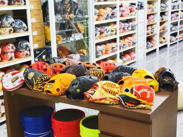 【圓圓小舖】當圓圓的手套預留制度遇上手套狂熱份子! 【圓圓小舖】當圓圓的手套預留制度遇上手套狂熱份子!