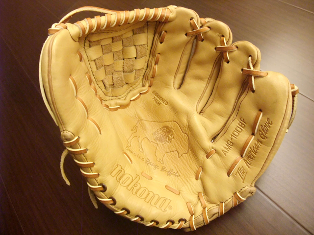 <手套欣賞> NOKONA AMG100BF 全水牛手套 <手套欣賞> NOKONA AMG100BF 全水牛手套