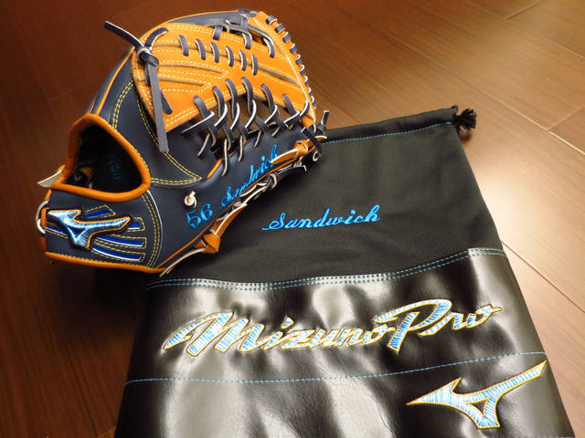 【圓圓小舖】老闆:早餐請給我一份mizuno pro的三明治!! 【圓圓小舖】老闆:早餐請給我一份mizuno pro的三明治!!