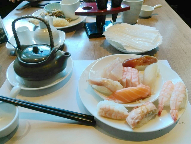 難得的”一天”休假，來呷欣葉日式料理 buffet