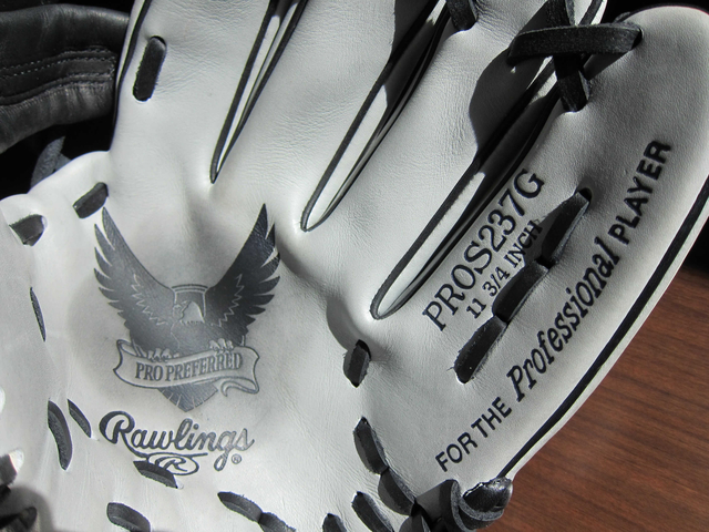 幽靈手套~Rawlings pro preferred grey eagle collection 灰鷹系列 (含有獎徵答)