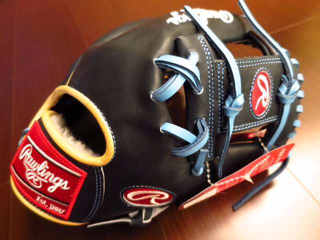 <手套欣賞>原來設計可以很值錢~美規Rawlings pro preferred 內野工字+金色鋼印