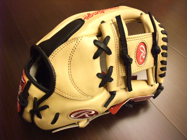 <手套欣賞>美規Rawlings pro preferred 經典駝色+半開放式刀模